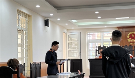 Viện KSND quận Hoàng Mai phối hợp Tòa án nhân dân quận Hoàng Mai thực...